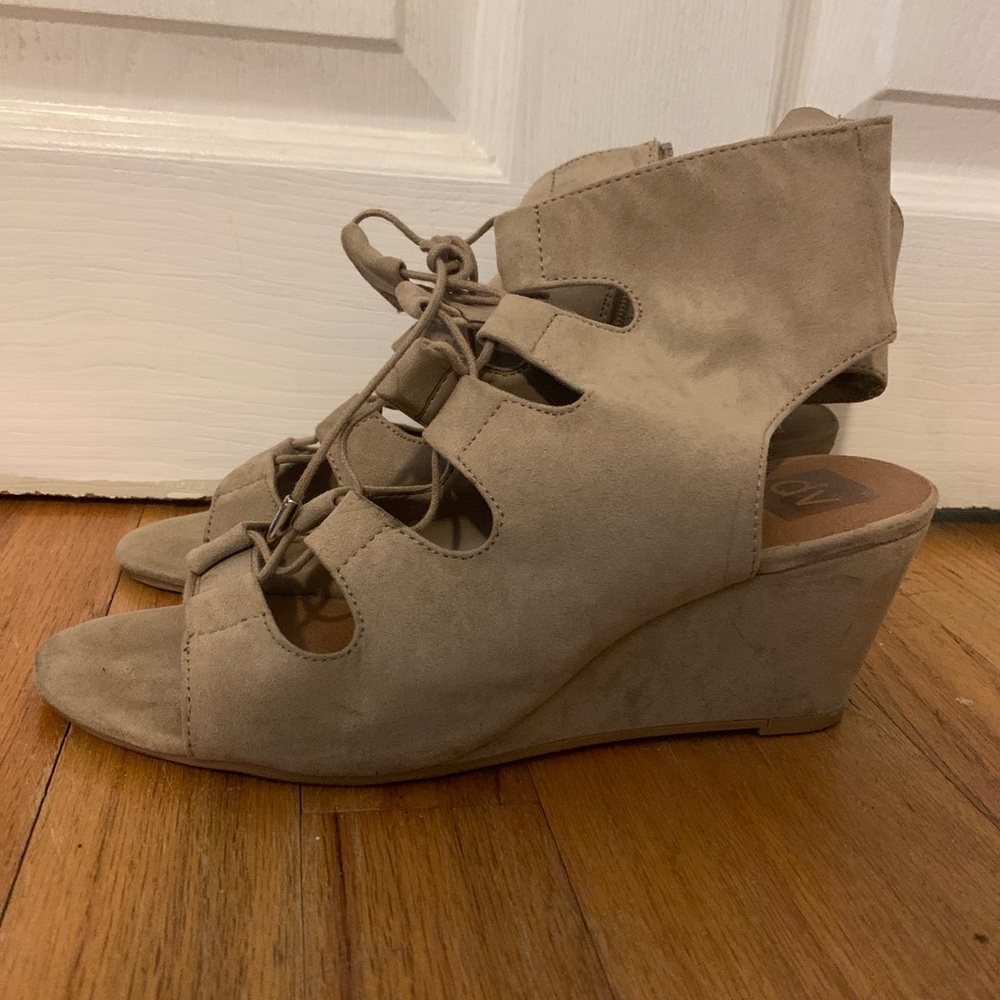 Dolce vita sandals